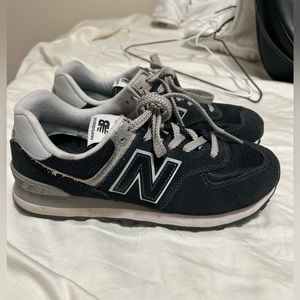 black new balance 574